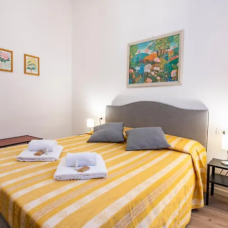 Borgo Santa Croce Apartment By Mamo Florence-2